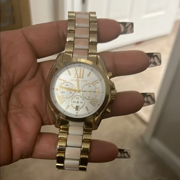 Michael Kors Gold and White Chronograph Watch Michael Kors Everest Chronograph White Dial Gold Steel Strap  main image 4
